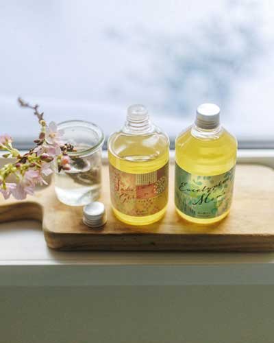 アロマバスエッセンス2種(ユーカリとモミ/さくらとゼラニウム)